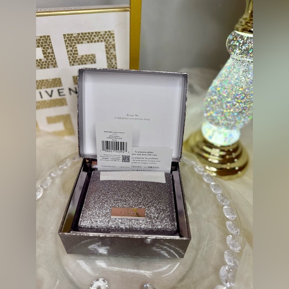 NWT Giftable Kate Spade Glitter Card Holder in Gift Box $99 retail - Picture 5 of 8